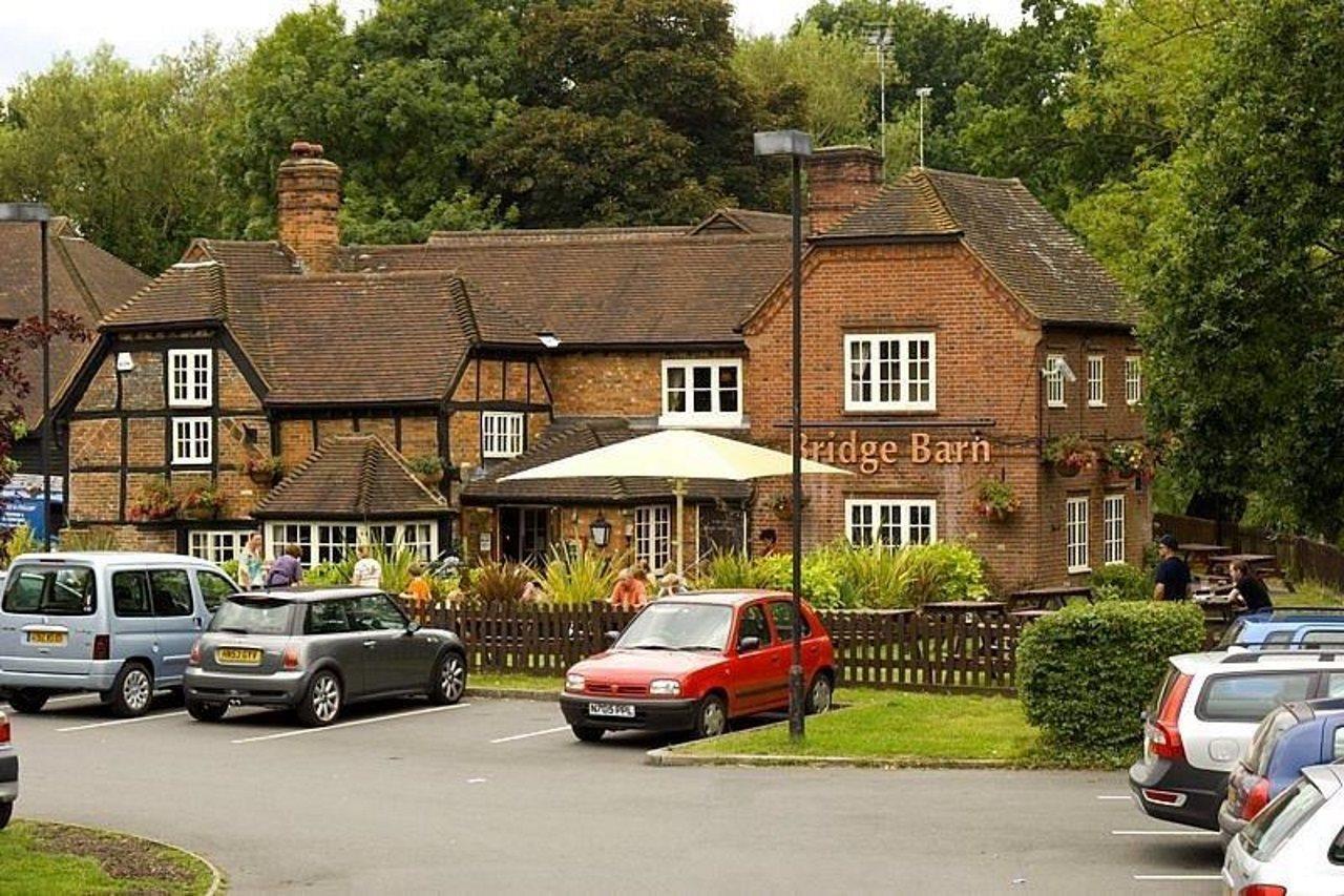 Premier Inn Woking West - A324 Exterior foto